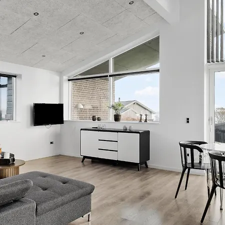 Holiday home 3 Bedroom Stunning In