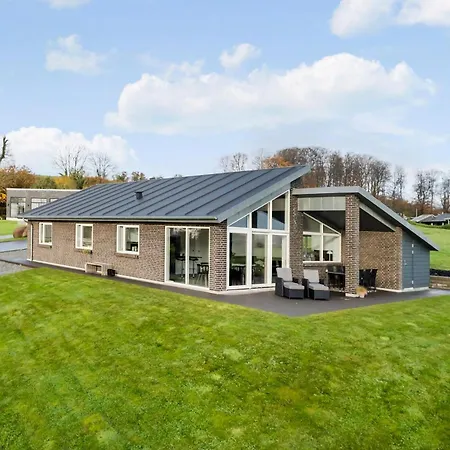 3 Bedroom Stunning In Hébergement de vacances Åbenrå